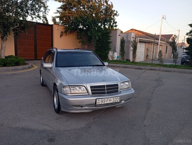 Mercedes C 240-1
