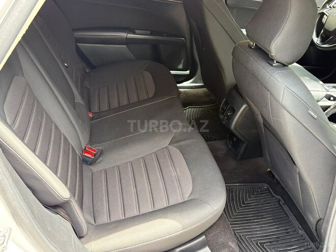 Ford Fusion (North America)-10