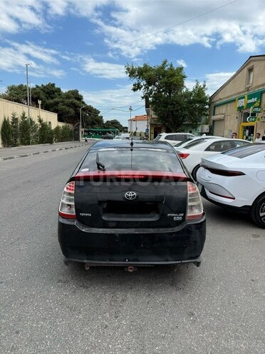 Toyota Prius-6