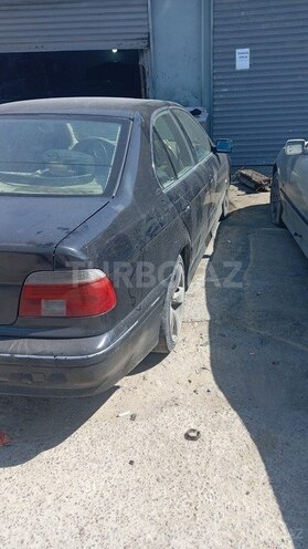 BMW 528-3