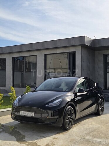 Tesla Model Y-2