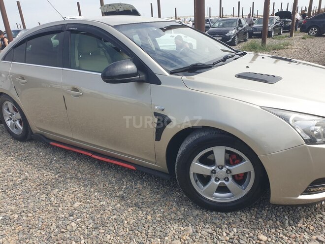Chevrolet Cruze-5