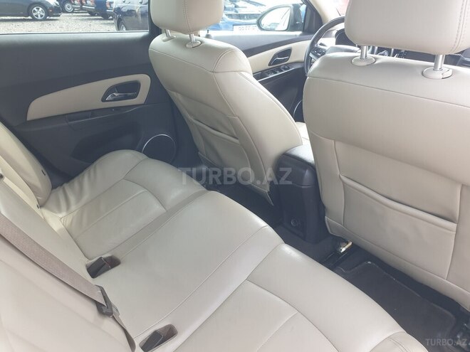 Chevrolet Cruze-7