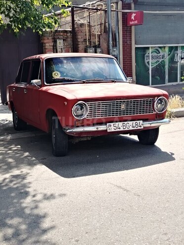 LADA (VAZ) 21011-1