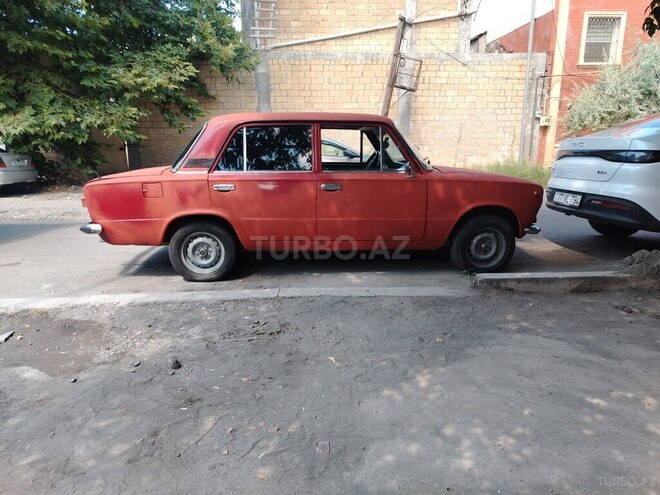 LADA (VAZ) 21011-3