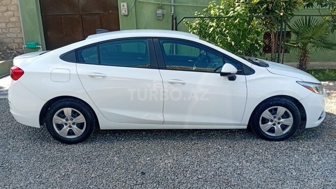 Chevrolet Cruze-2