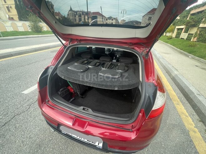 Renault Megane-7
