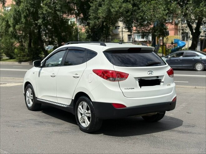 Hyundai ix35-4