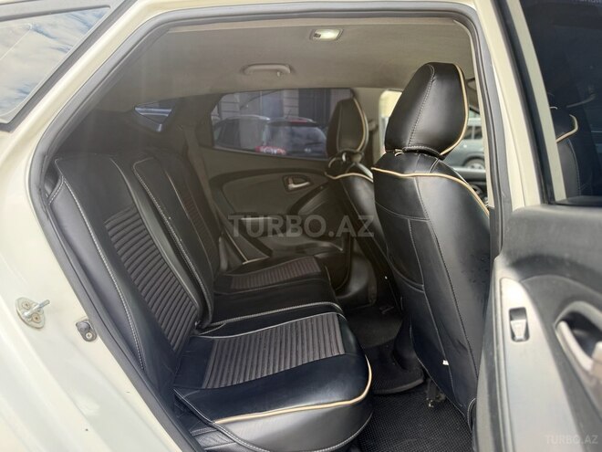 Hyundai ix35-12