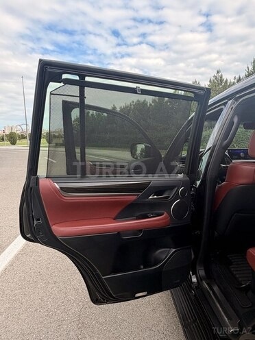 Lexus LX 570-18