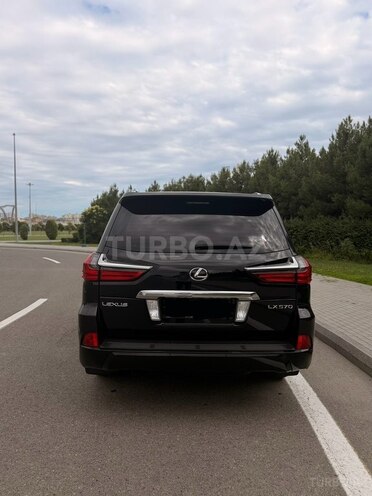 Lexus LX 570-9