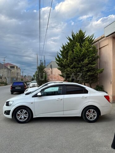 Chevrolet Aveo-4