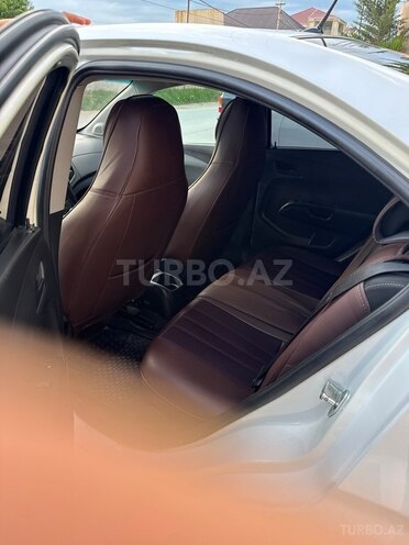 Chevrolet Aveo-8