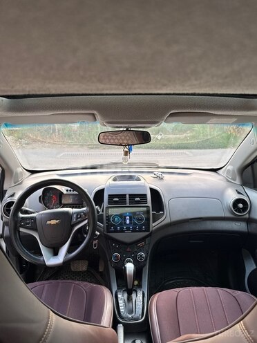 Chevrolet Aveo-6