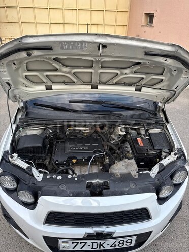 Chevrolet Aveo-10