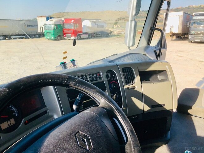 Renault Premium 460-15