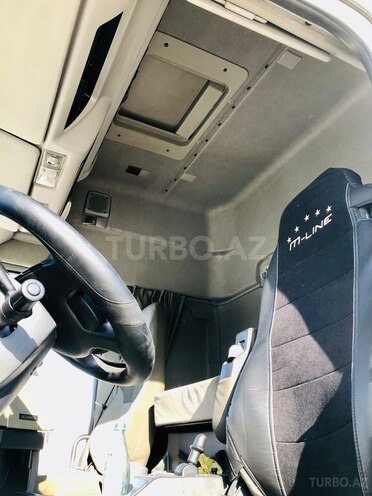 Renault Premium 460-17