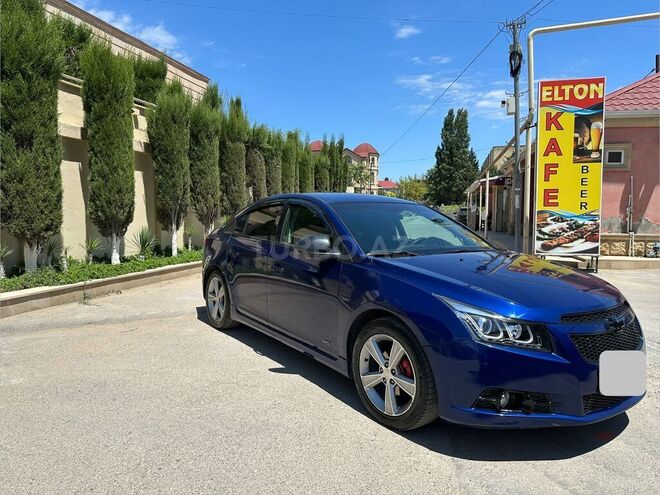 Chevrolet Cruze-18