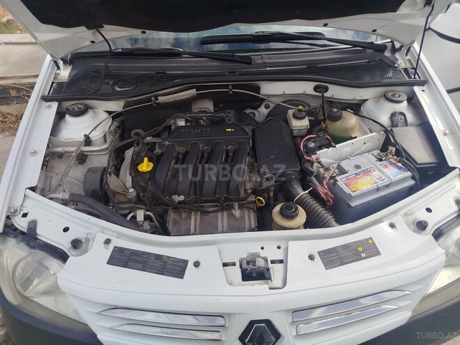 Renault Logan-2