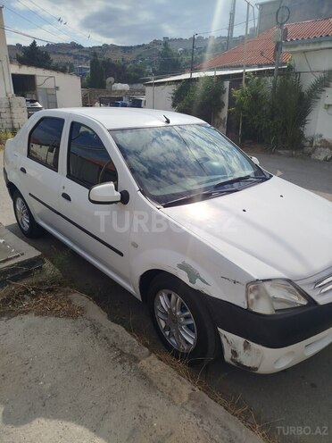 Renault Logan-6