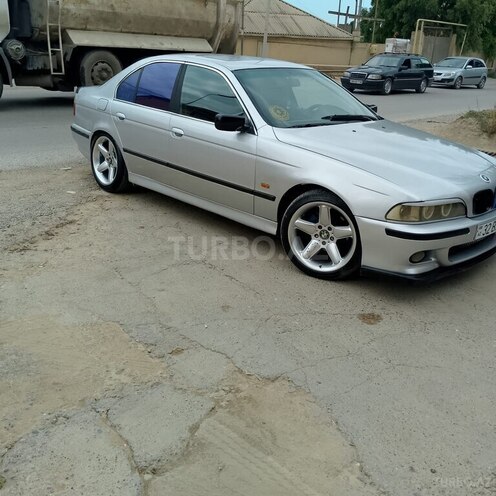 BMW 528-3