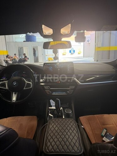 BMW 530e-5