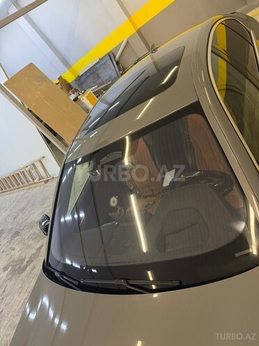 BMW 530e-7