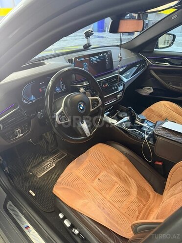BMW 530e-6