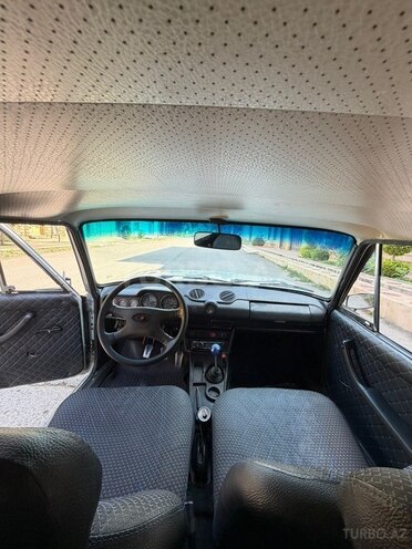 LADA (VAZ) 2106-4