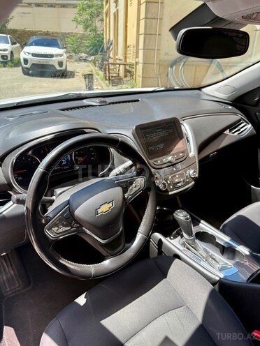 Chevrolet Malibu-9