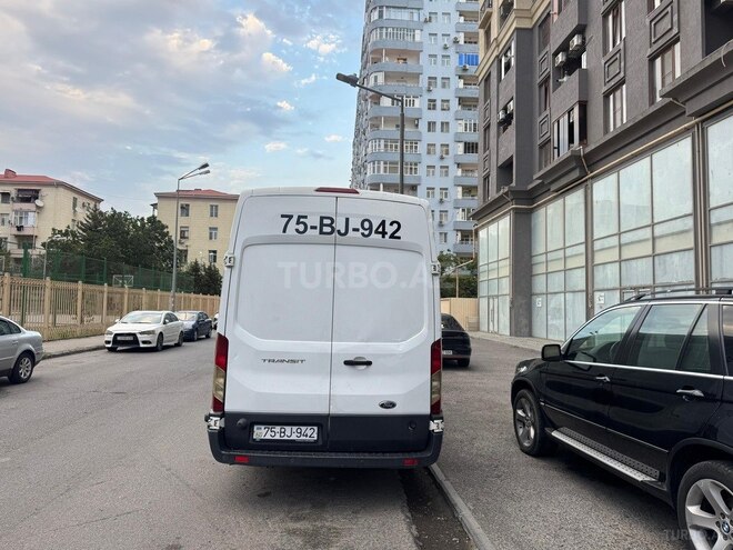Ford Transit-4