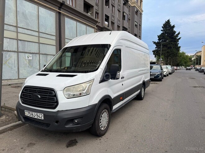 Ford Transit-6