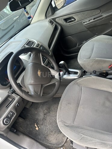 Chevrolet Cobalt-6