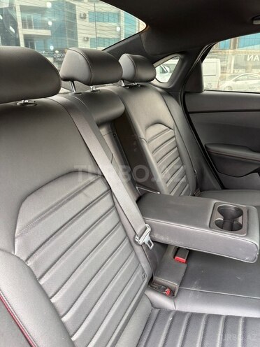 Kia Forte-10