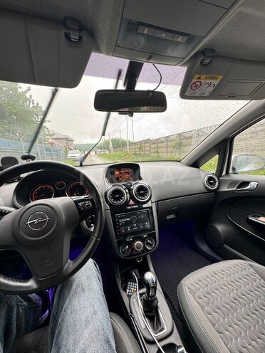 Opel Corsa-12