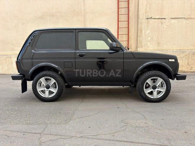 LADA (VAZ) Niva-3