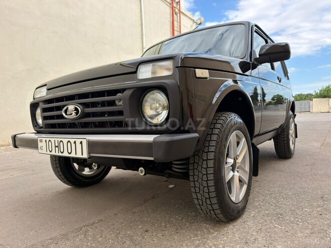 LADA (VAZ) Niva-8