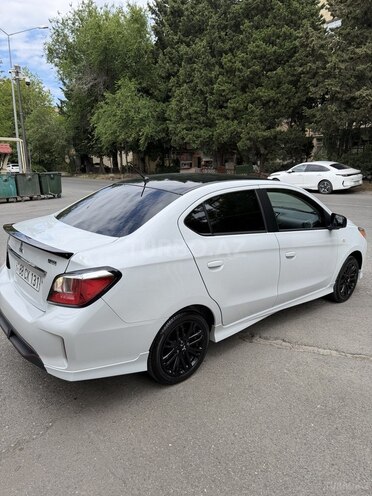 Mitsubishi Mirage-5
