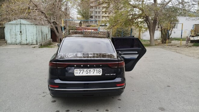 Geely Emgrand-5