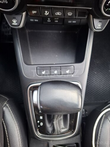 Kia Rio-4