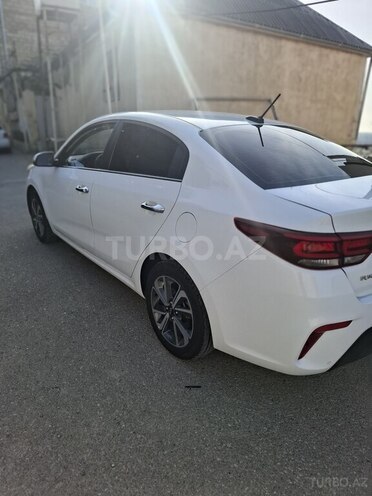 Kia Rio-9