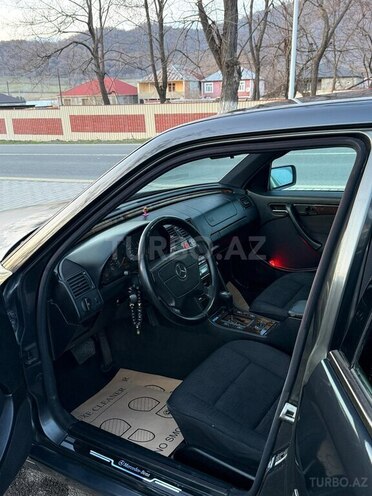 Mercedes C 240-8