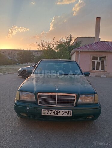 Mercedes C 180-1