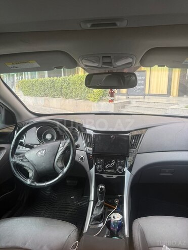Hyundai Sonata-3