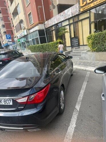 Hyundai Sonata-4