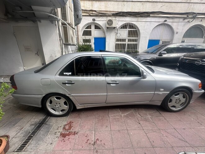 Mercedes C 230-4