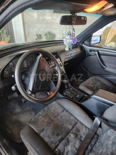 Mercedes C 180-9