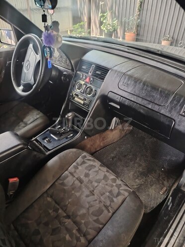 Mercedes C 180-7