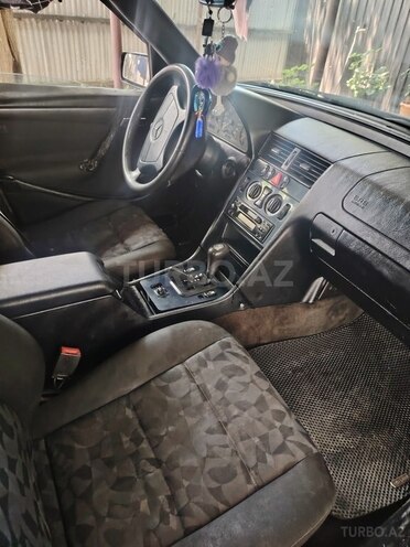 Mercedes C 180-8