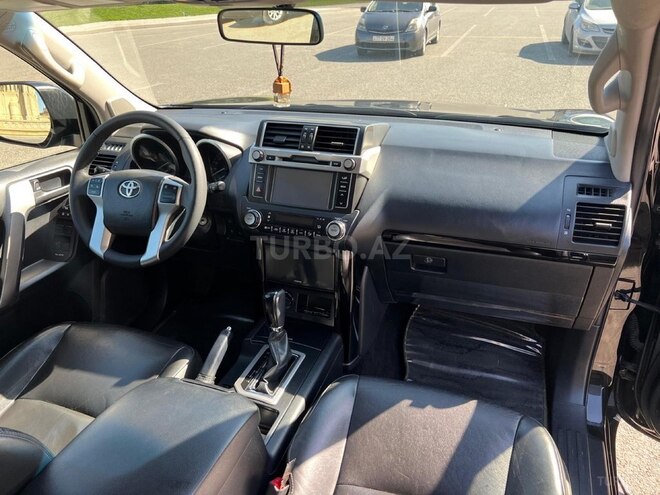 Toyota Land Cruiser Prado-7